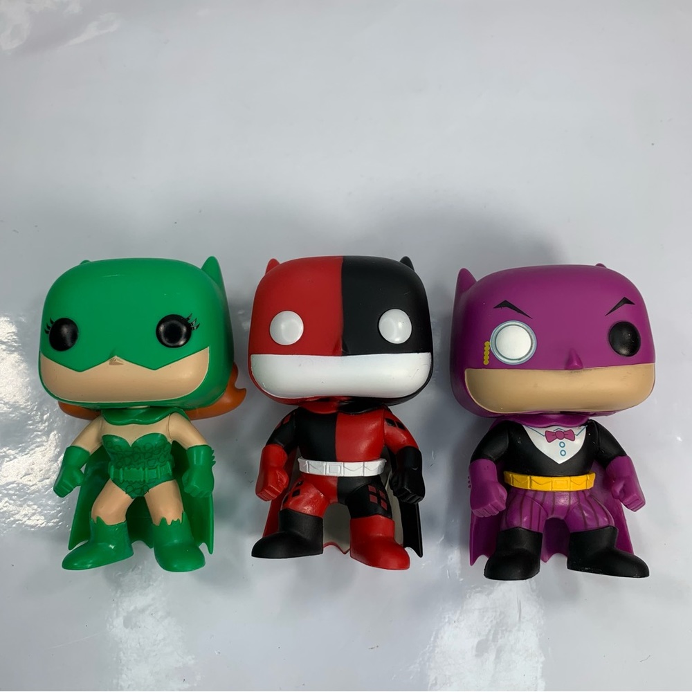 Bundle of 3 Funko POP Batman Villian Impostor- Poison Ivy,Harley Quinn,Penguin